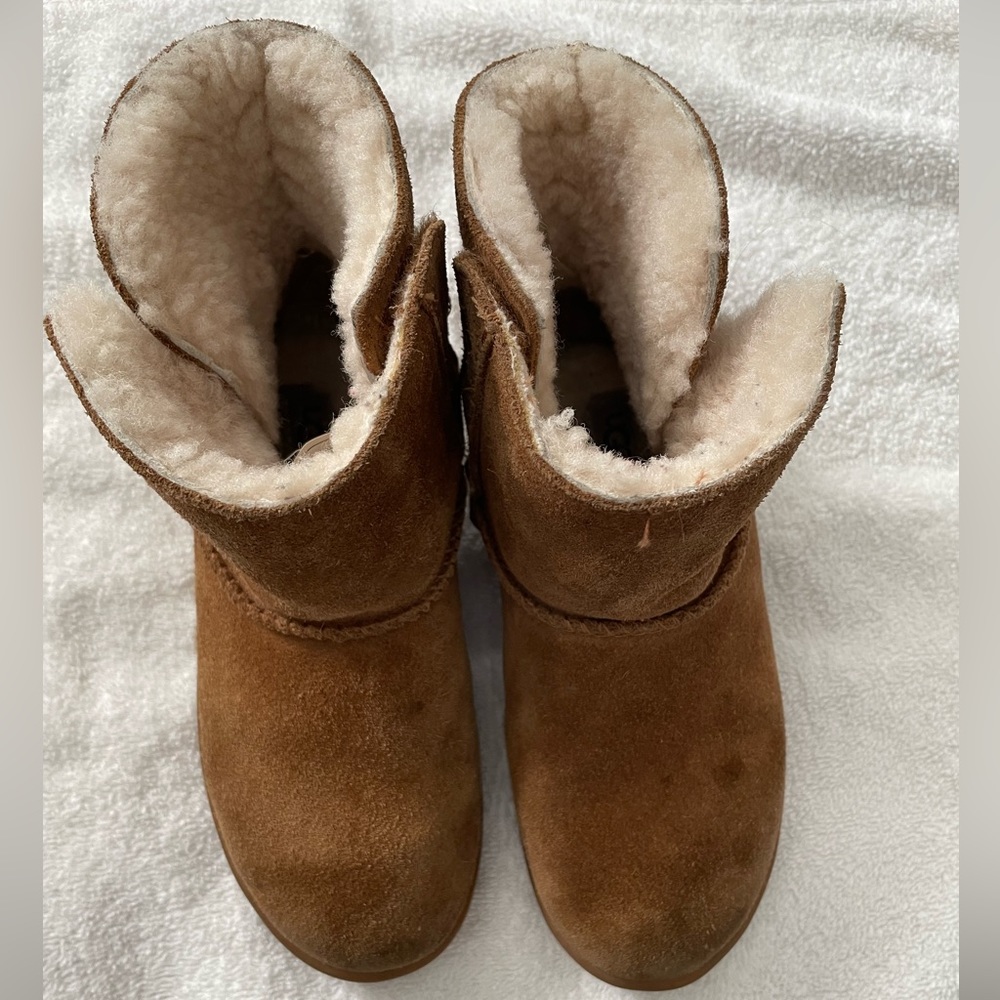 UGG Keenlan Classic Boots, Chestnut, Size 12 Kids